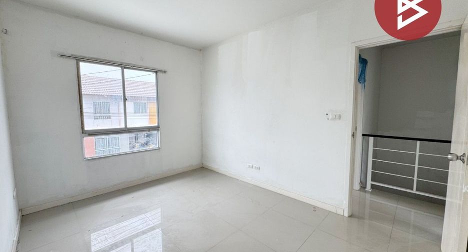 For sale 3 bedrooms townhouse in Mueang Pathum Thani, Pathum Thani