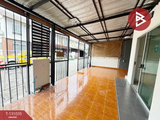 Casa adosada en venta de 3 habitaciones en Mueang Pathum Thani, Pathum Thani