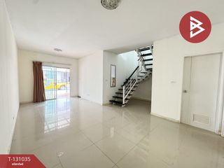 Casa adosada en venta de 3 habitaciones en Mueang Pathum Thani, Pathum Thani