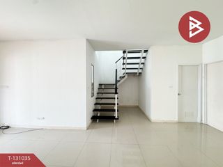 Casa adosada en venta de 3 habitaciones en Mueang Pathum Thani, Pathum Thani