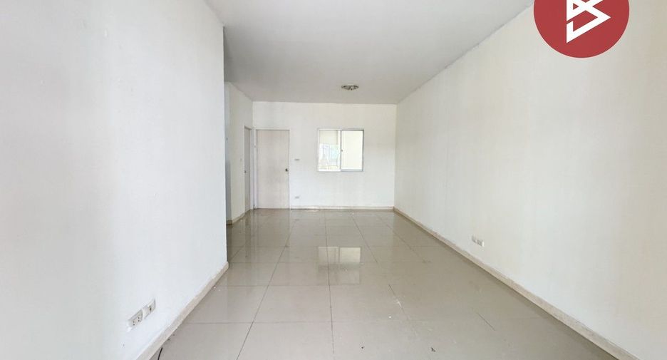 For sale 3 bedrooms townhouse in Mueang Pathum Thani, Pathum Thani