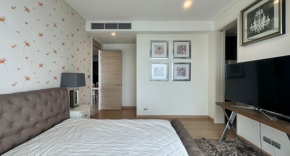 For rent 2 bedrooms condo in Bang Lamung, Chonburi
