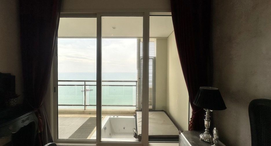 For rent 2 bedrooms condo in Bang Lamung, Chonburi