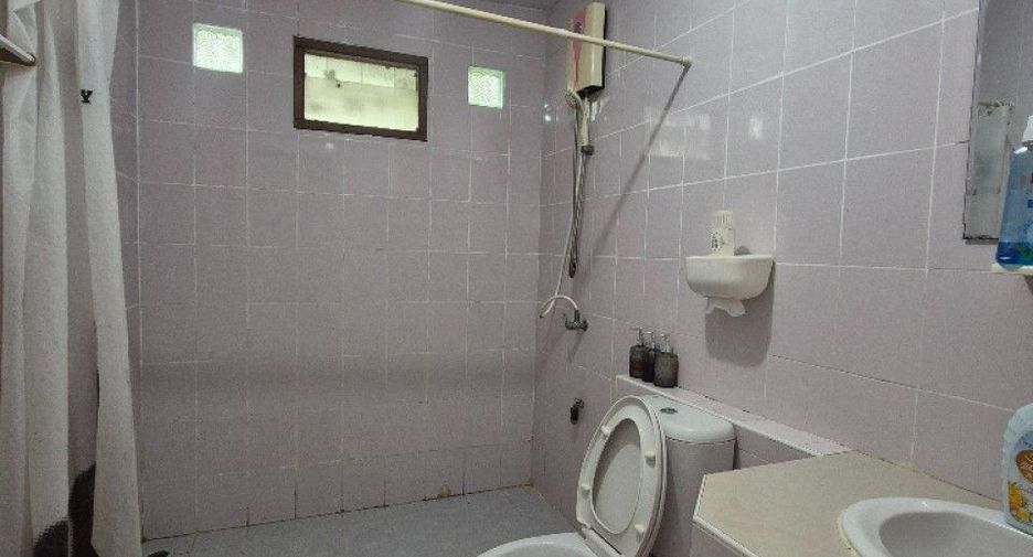 Casa en venta de 3 habitaciones en Phan Thong, Chonburi