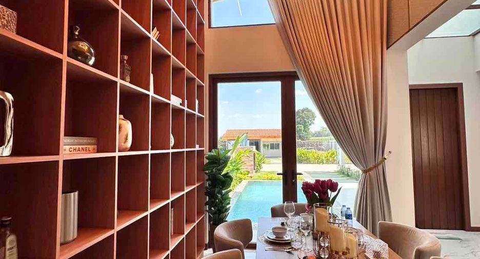 Haus zum Kauf mit 5 Zimmer in Bang Lamung, Chonburi