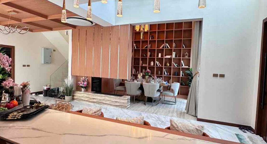 Haus zum Kauf mit 5 Zimmer in Bang Lamung, Chonburi
