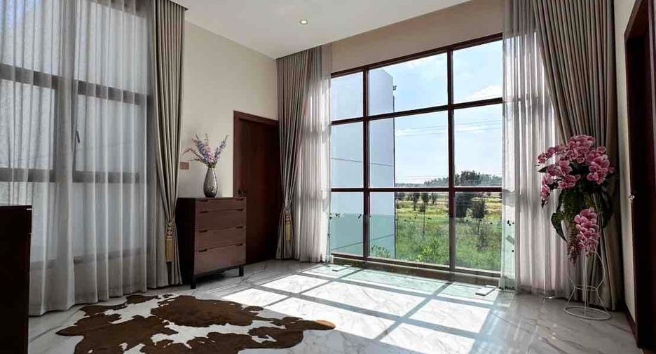 Haus zum Kauf mit 5 Zimmer in Bang Lamung, Chonburi