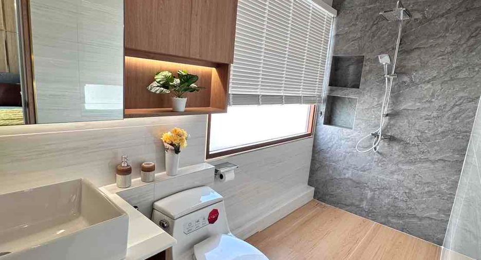 Haus zum Kauf mit 5 Zimmer in Bang Lamung, Chonburi