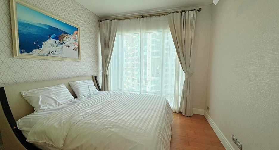 For rent 3 bedrooms condo in Bang Lamung, Chonburi