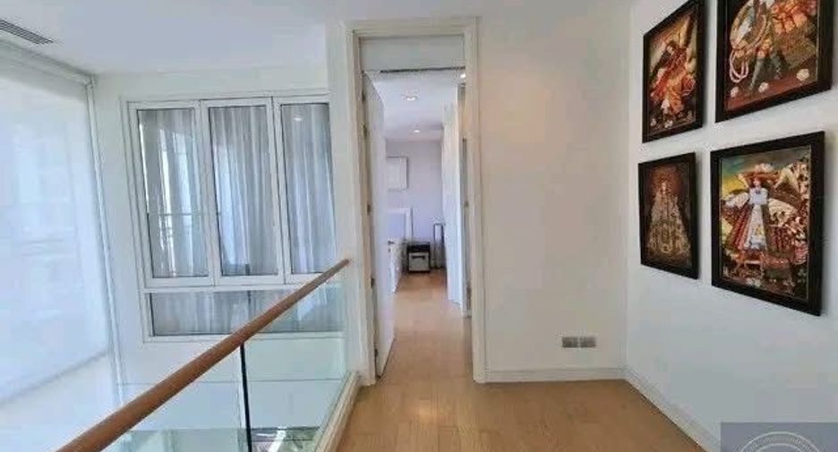 For rent 2 bedrooms condo in Bang Lamung, Chonburi