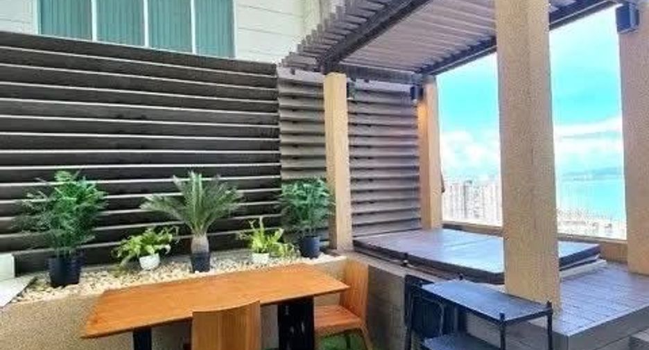 For rent 2 bedrooms condo in Bang Lamung, Chonburi
