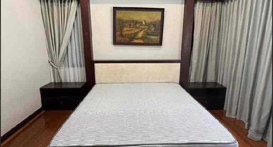 For rent 6 bedrooms villa in Bang Lamung, Chonburi