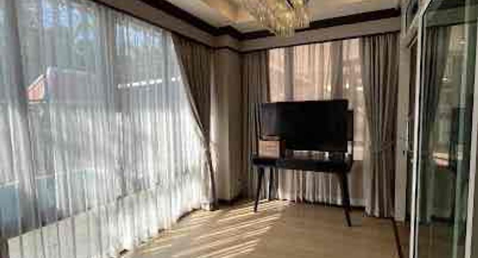 For rent 6 bedrooms villa in Bang Lamung, Chonburi