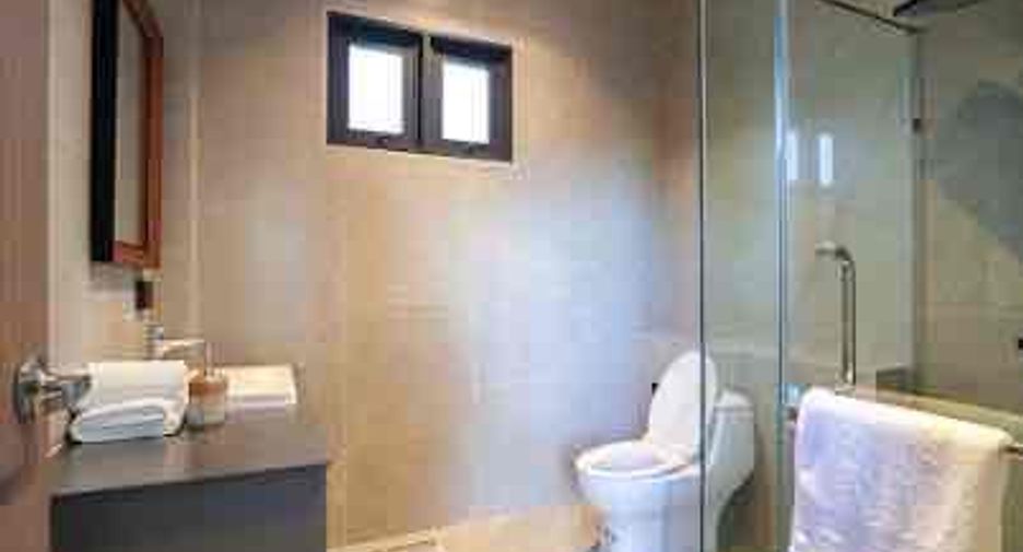 Villa en alquiler de 8 habitaciones en Bang Lamung, Chonburi
