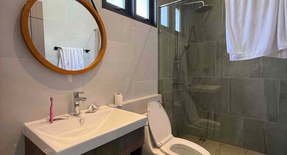 Villa en alquiler de 8 habitaciones en Bang Lamung, Chonburi