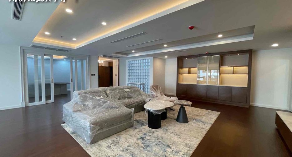 Apartment zur Miete mit 3 Zimmer in Khlong Toei, Bangkok