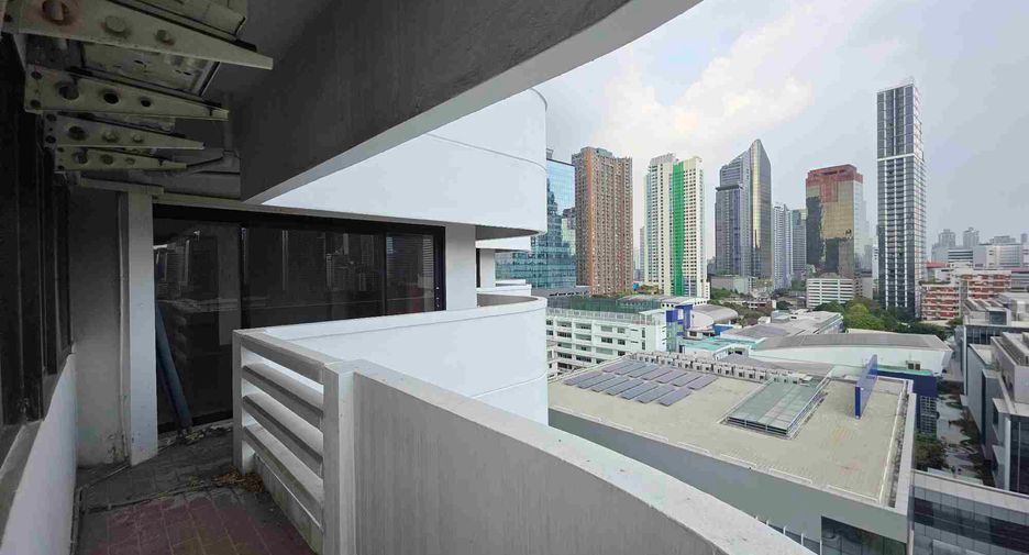 ขาย 3 ห้องนอน คอนโด ใน วัฒนา, กรุงเทพฯ