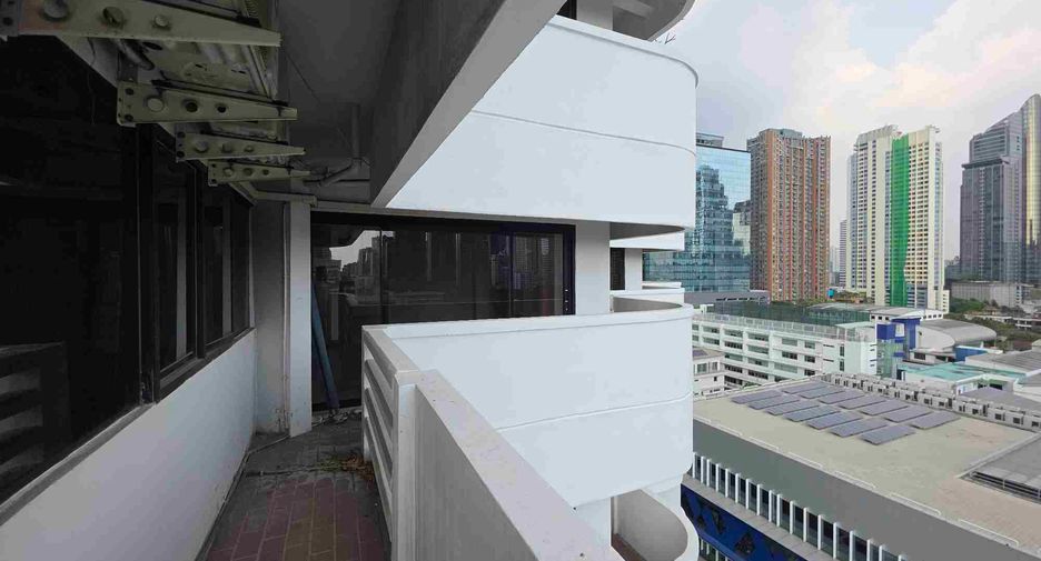 ขาย 3 ห้องนอน คอนโด ใน วัฒนา, กรุงเทพฯ