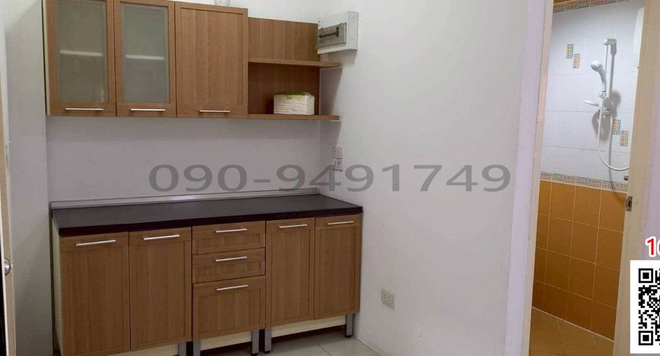 For rent 3 bedrooms townhouse in Prawet, Bangkok