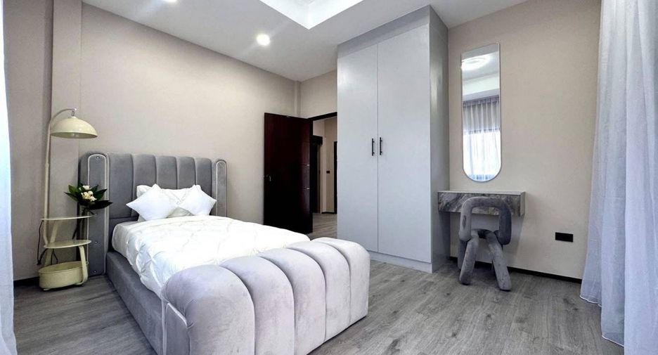 Villa zum Kauf mit 5 Zimmer in Bang Lamung, Chonburi