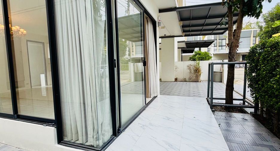 For sale 3 bedrooms house in Khlong Luang, Pathum Thani