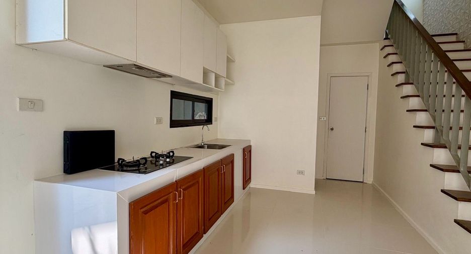 For sale 3 bedrooms house in Khlong Luang, Pathum Thani