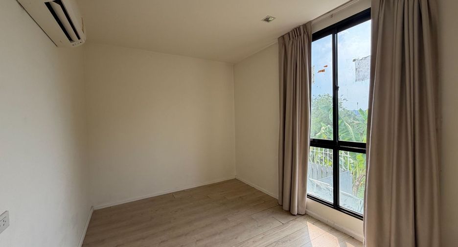 For sale 3 bedrooms house in Khlong Luang, Pathum Thani