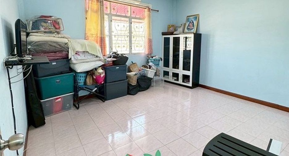 Casa adosada en venta de 2 habitaciones en Krathum Baen, Samut Sakhon