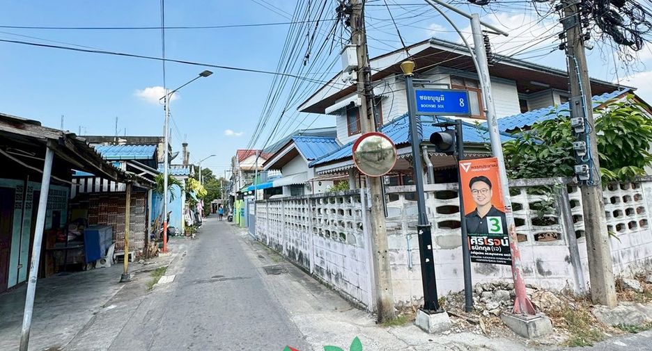 Casa adosada en venta de 2 habitaciones en Krathum Baen, Samut Sakhon