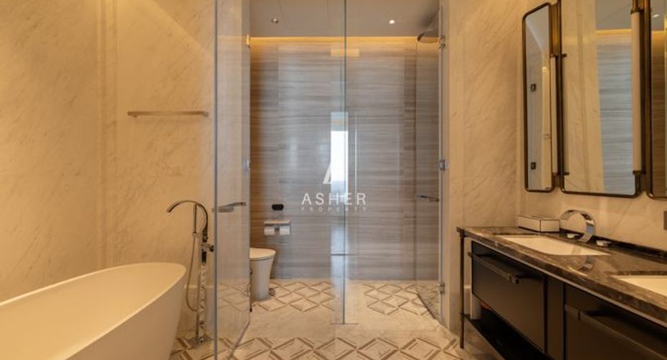 For rent 2 bedrooms condo in Sathon, Bangkok