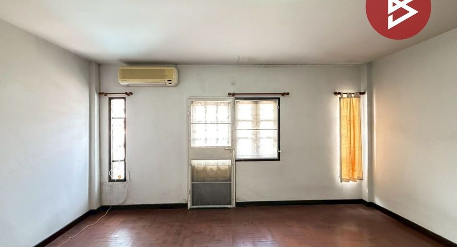 For sale 2 bedrooms townhouse in Sai Mai, Bangkok