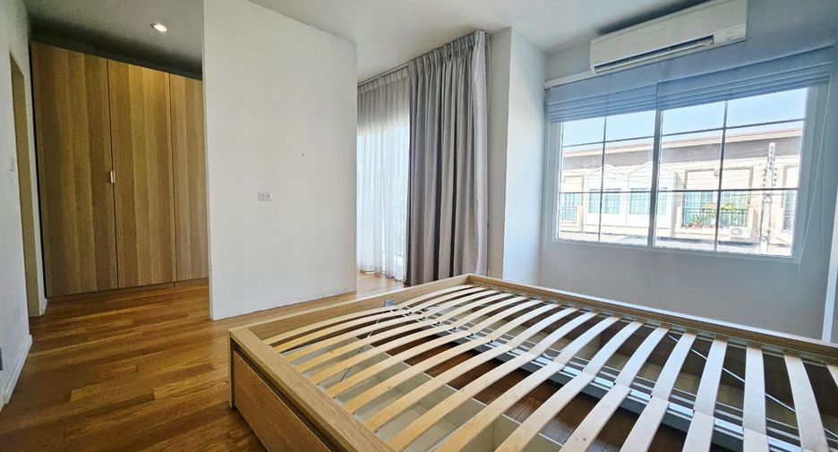 Reihenhaus zum Kauf mit 4 Zimmer in Khlong Luang, Pathum Thani