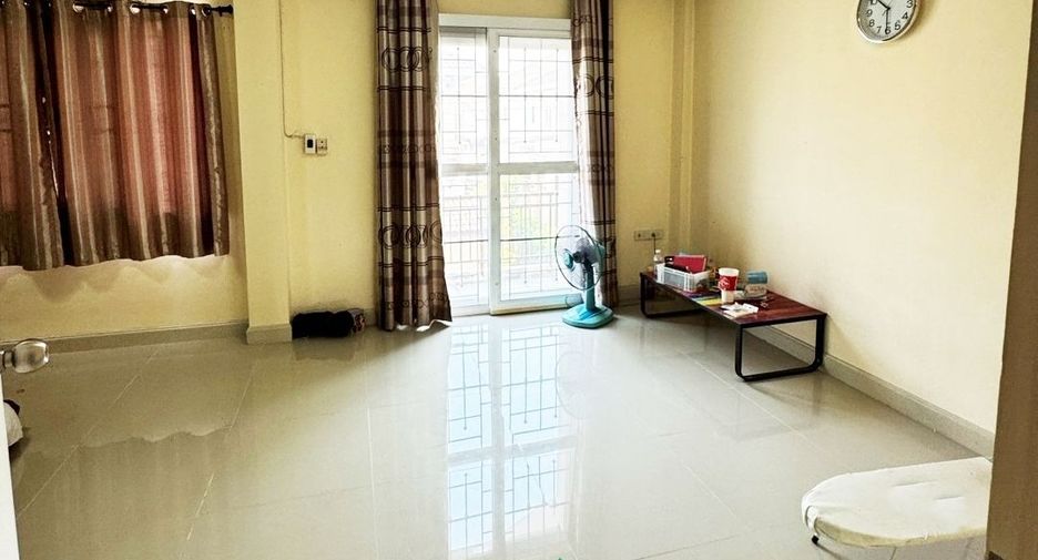 For sale 3 bedrooms townhouse in Bang Kruai, Nonthaburi