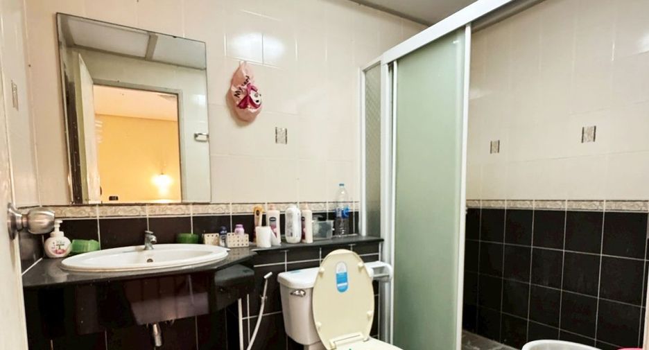 For sale 3 bedrooms townhouse in Bang Kruai, Nonthaburi