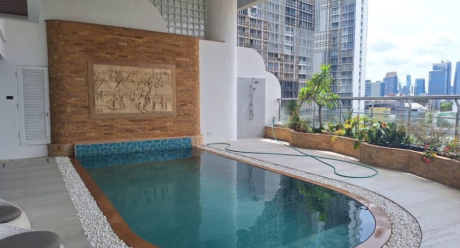 Condo en alquiler de 4 habitaciones en Khlong Toei, Bangkok