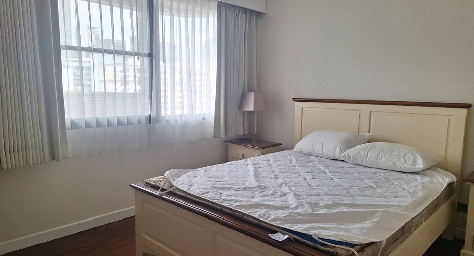 Condo en alquiler de 4 habitaciones en Khlong Toei, Bangkok