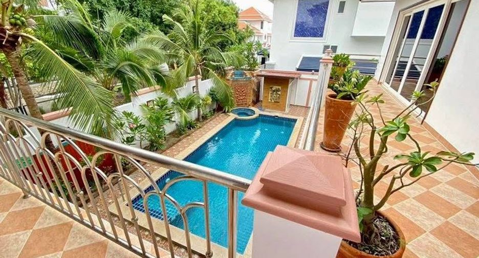 For rent 4 bedrooms house in Jomtien, Pattaya