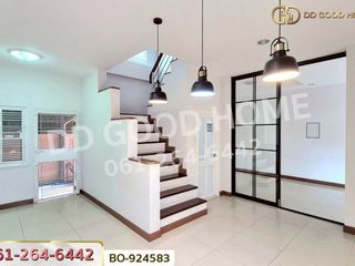 For rent and for sale 4 bedrooms townhouse in Mueang Nonthaburi, Nonthaburi