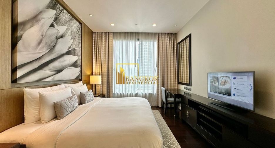 For rent 1 bed serviced apartment in Watthana, Bangkok