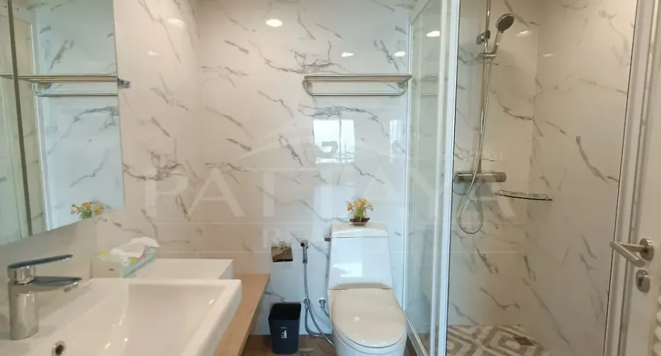 For rent 3 bedrooms condo in Sattahip, Chonburi