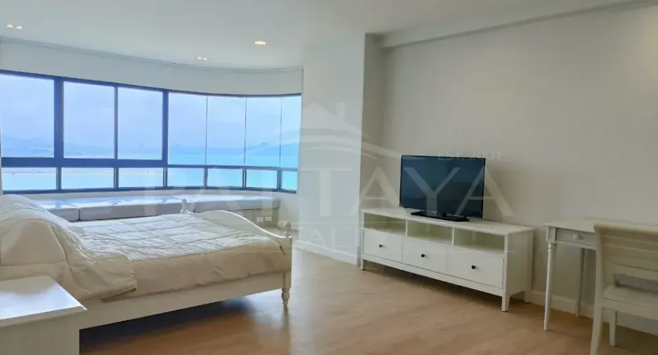 For rent 3 bedrooms condo in Sattahip, Chonburi