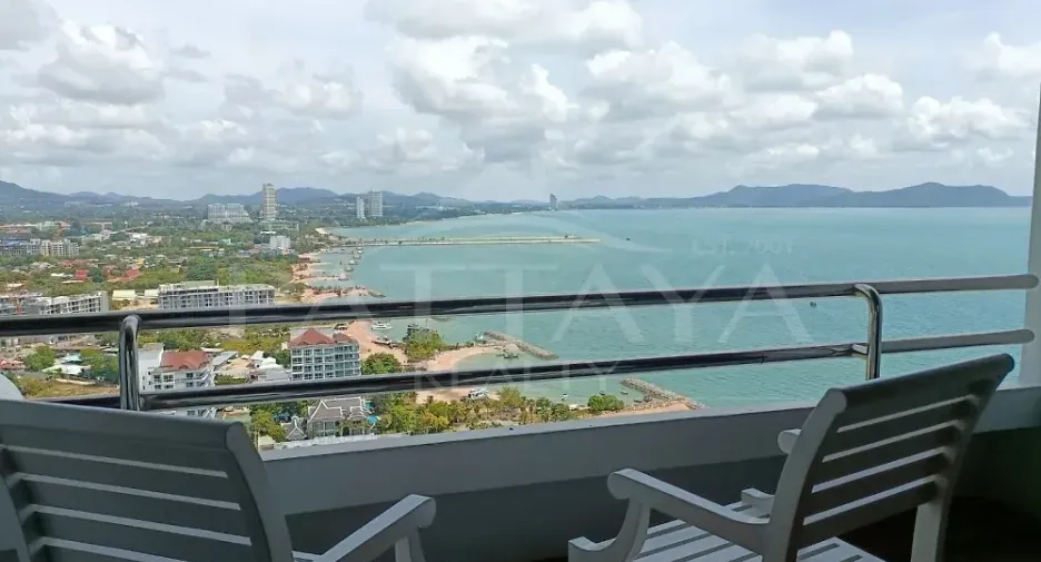 For rent 3 bedrooms condo in Sattahip, Chonburi