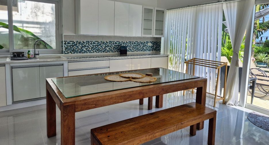 For rent 3 bedrooms villa in Ko Samui, Surat Thani