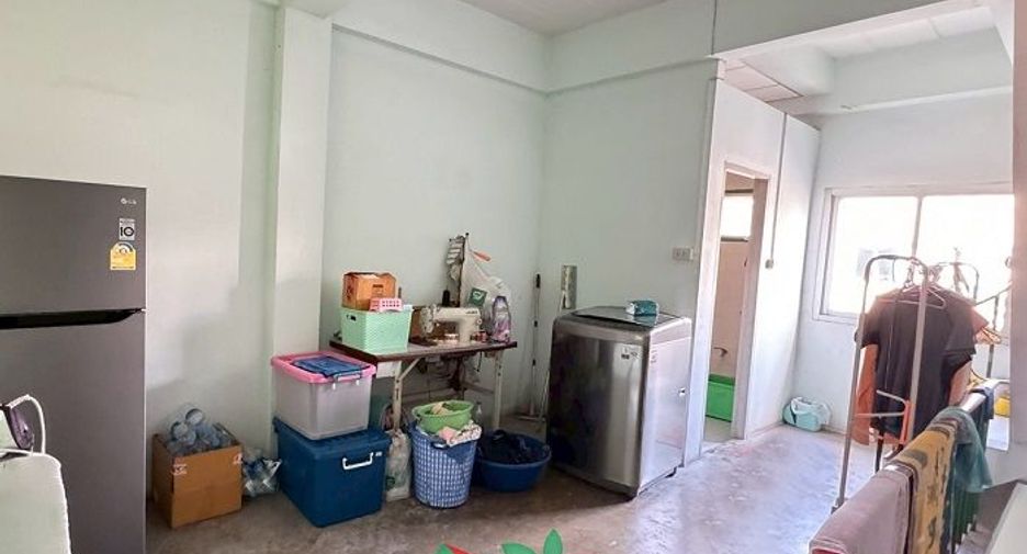 Gewerbefläche zum Kauf mit 1 Zimmer in Krathum Baen, Samut Sakhon