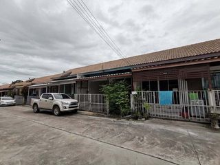 For sale 2 bedrooms townhouse in Ban Bueng, Chonburi