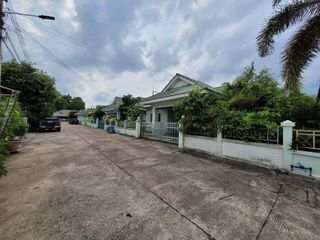 For sale 3 bedrooms house in Ban Bueng, Chonburi