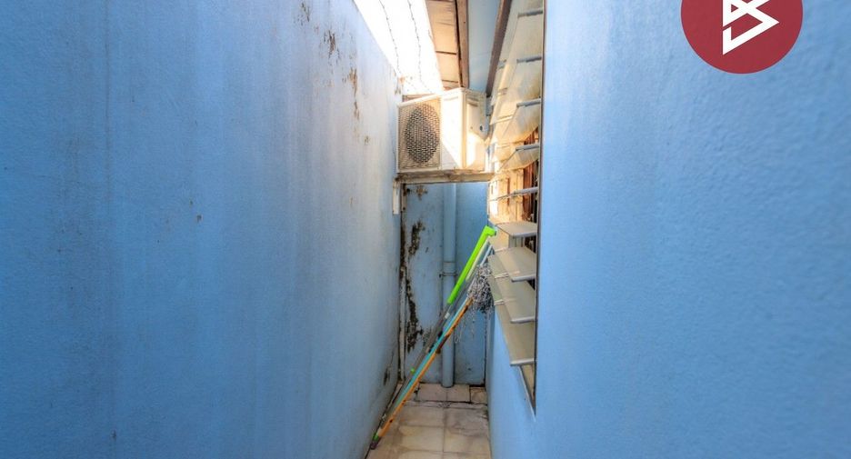 For sale 2 bedrooms townhouse in Bang Phli, Samut Prakan