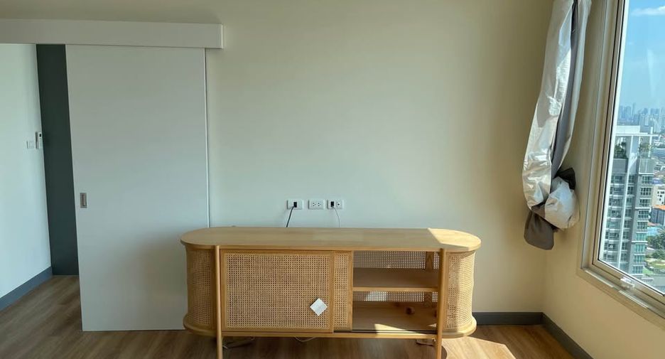 Wohnung zur Miete und zum Kauf mit 3 Zimmer in Sathon, Bangkok