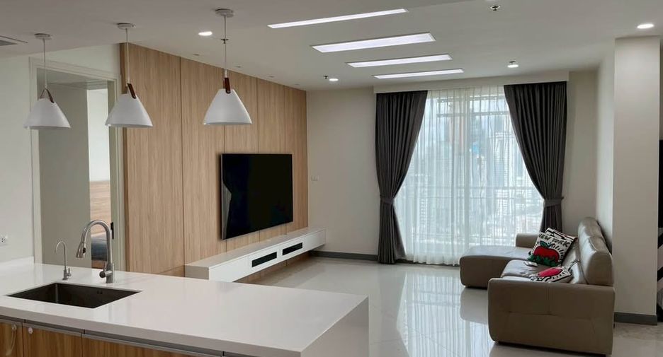 Wohnung zur Miete und zum Kauf mit 3 Zimmer in Sathon, Bangkok