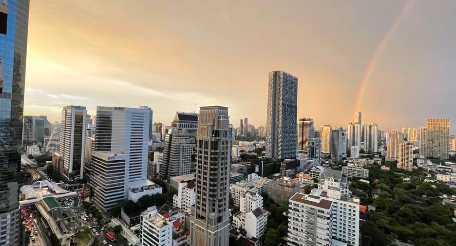 Wohnung zur Miete und zum Kauf mit 3 Zimmer in Sathon, Bangkok